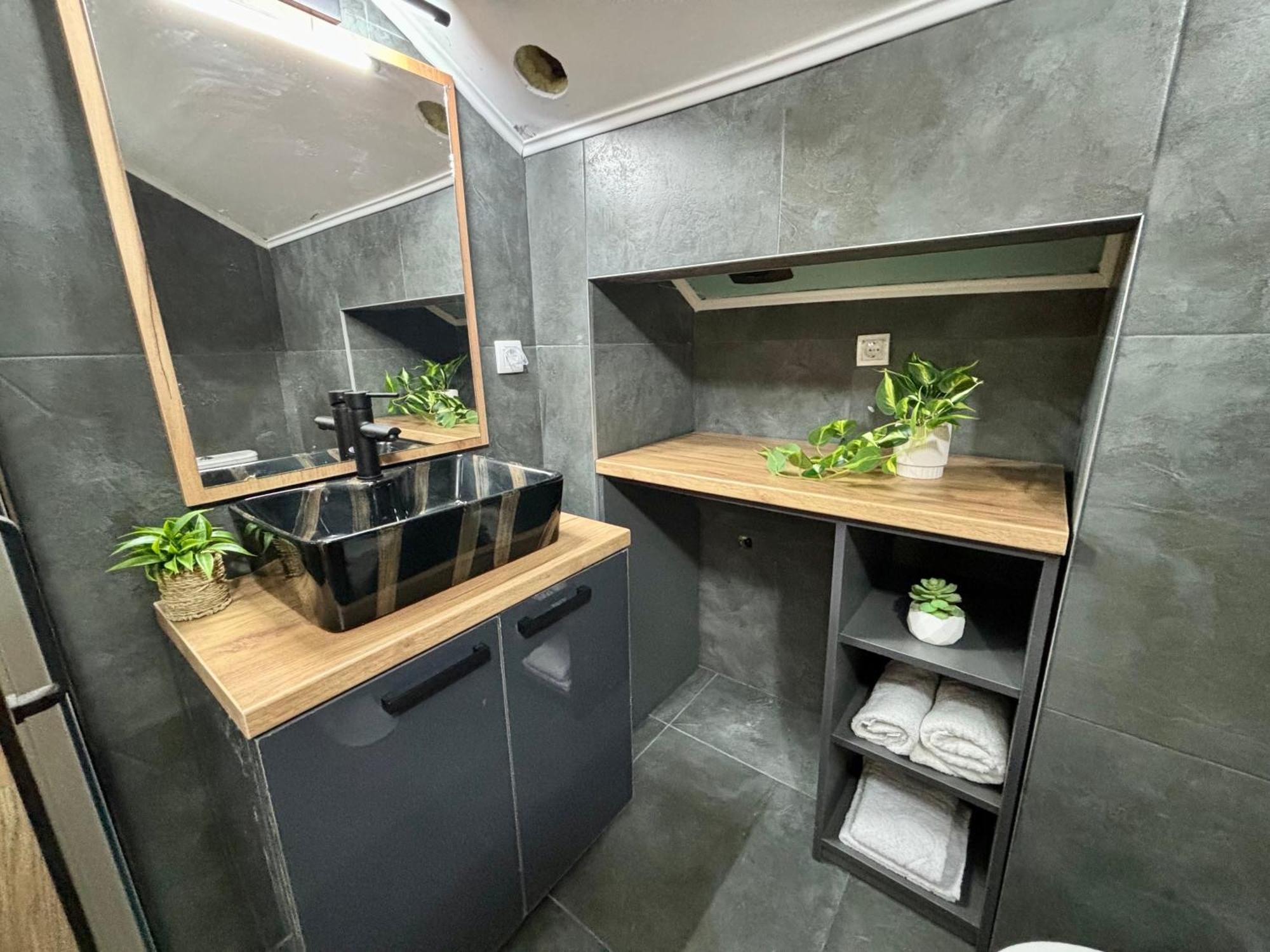 Promo Apartment